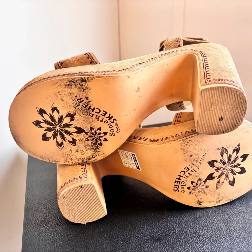 Vtg. Skechers Y2K “ Somethin Else” Suede Platform Heels Size 11 Tan - Picture 8 of 13